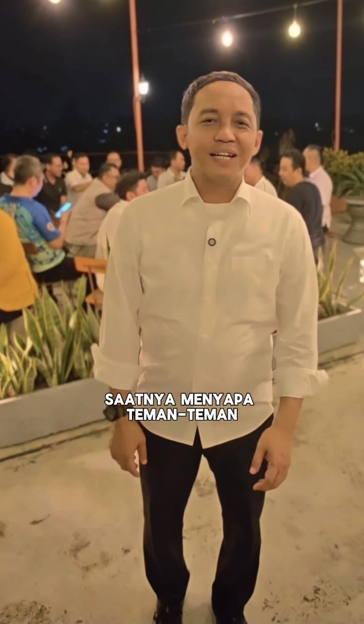 Foto Menhut Raja Juli Antoni 1