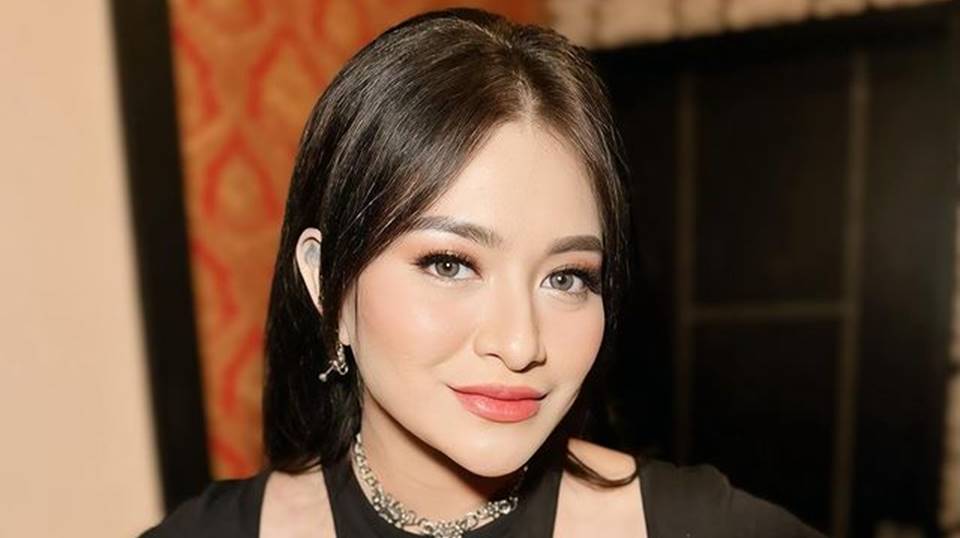 Nathalie Holscher Pamer Saweran Saat Nge-DJ, Umi Pipik Ingatkan Ibadah Solat
