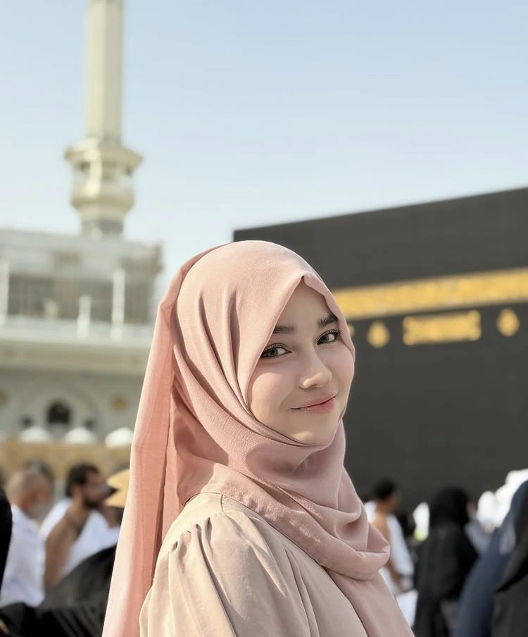 Gaya Hijab Putri Desebel 2 (Instagram)