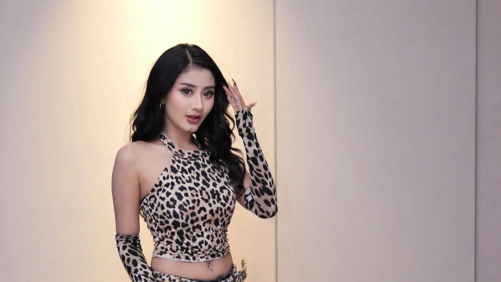 Ghea Youbi [Instagram]