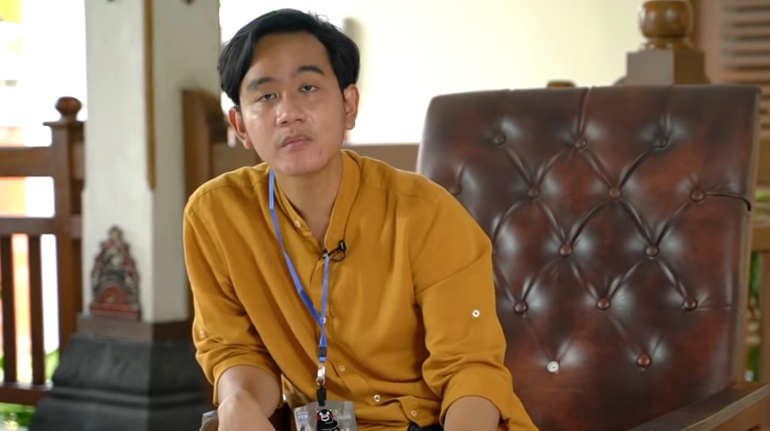 Kenapa Gibran Rakabuming Pakai Foto Giring di Medsos?