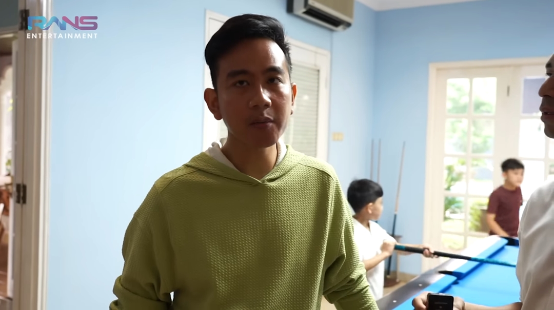 Gibran Rakabuming Jualan Sepatu, Harganya Tak Sampai Rp200 Ribu