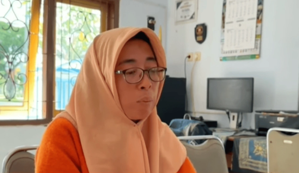 Guru Nur Aini [Youtube JTV]