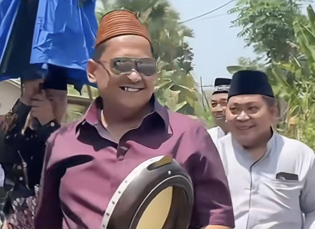 Viral Haji Her 'Sultan Madura' Tajir Melintir, Menkeu Purbaya Ditantang Audit Hartanya
