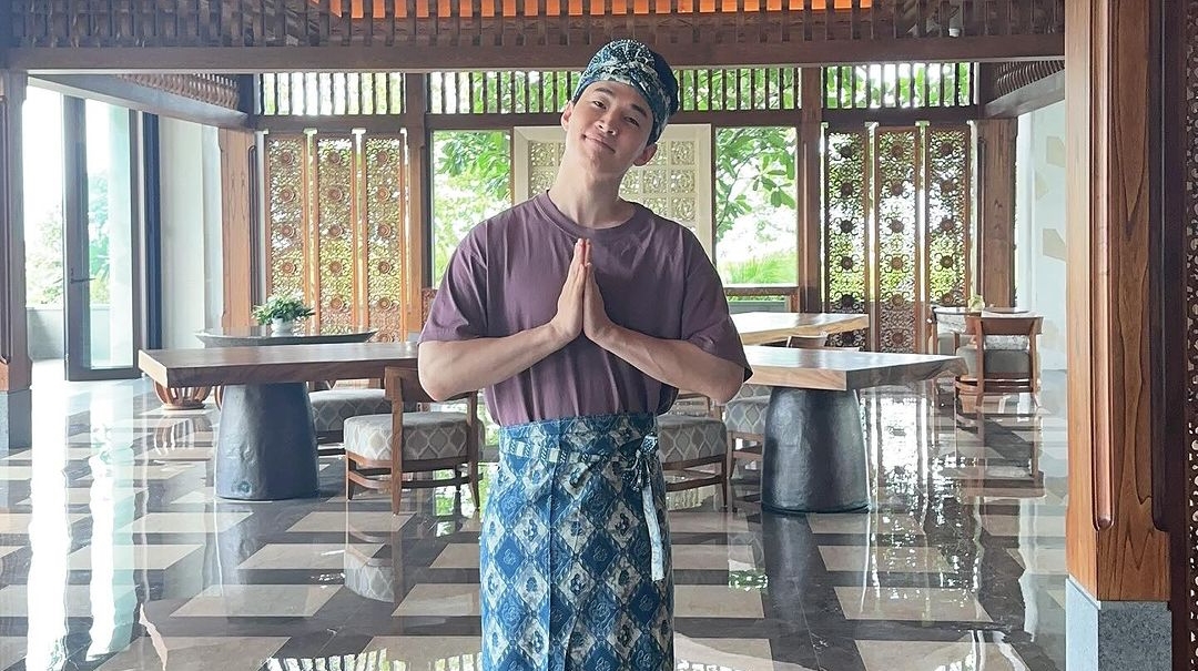 Off Medsos 3 Minggu, Henry Lau Asyik Liburan di Bali