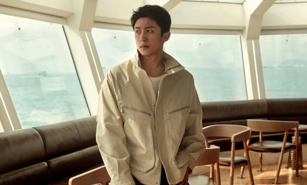 Huang Jingyu jadi salah satu 'turis' pertama yang akan ikut dalam wisata komersial ke luar angkasa pertama China [Weibo]