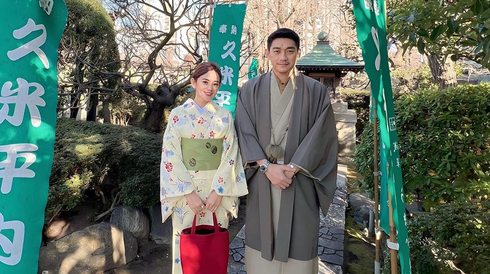 Citra Monica Ikut Ziarah Dan Bersihkan Makam Mendiang Istri Ifan Seventeen