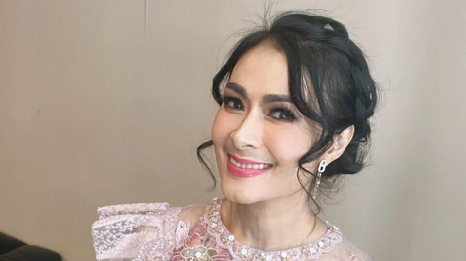 Iis Dahlia Sering Tau Duluan Kabar Perceraian Artis: Mau Gue Sebutin Gak?