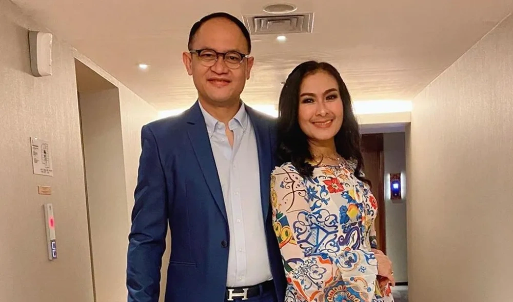 Iis Dahlia Dan Satrio Dewandono Instagram