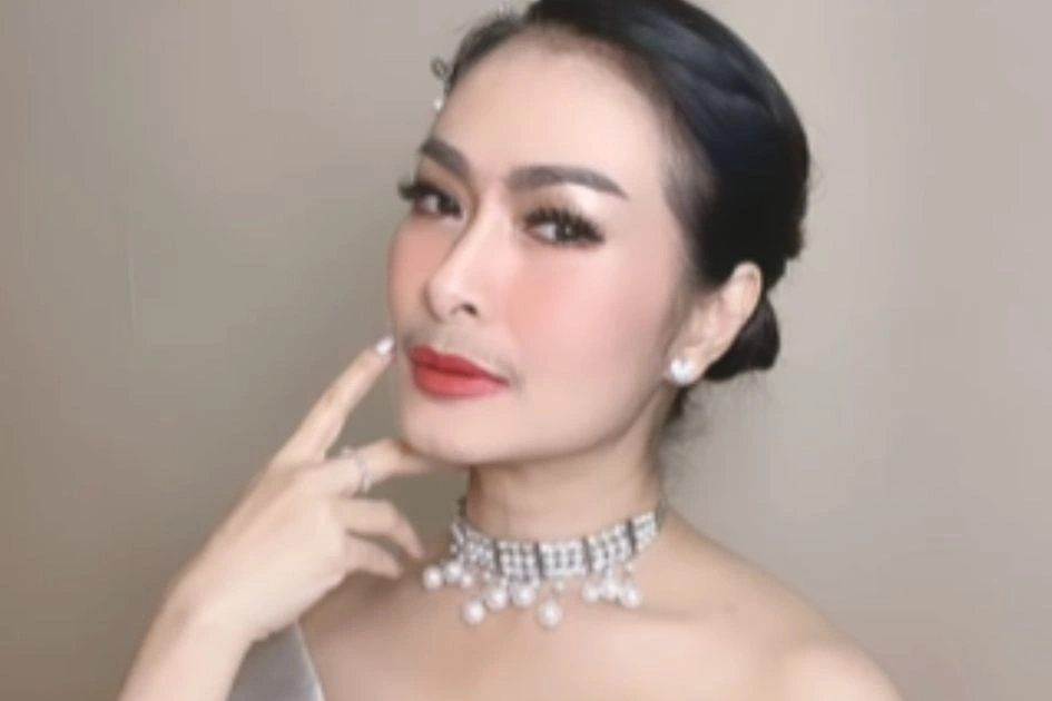 Iis Dahlia [sumber: Instagram Isdadahlia]