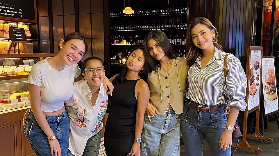 6 Potret Amanda Manopo cs Reuni, Genk Ciwi-Ciwi 'Ikatan Cinta' Nih!