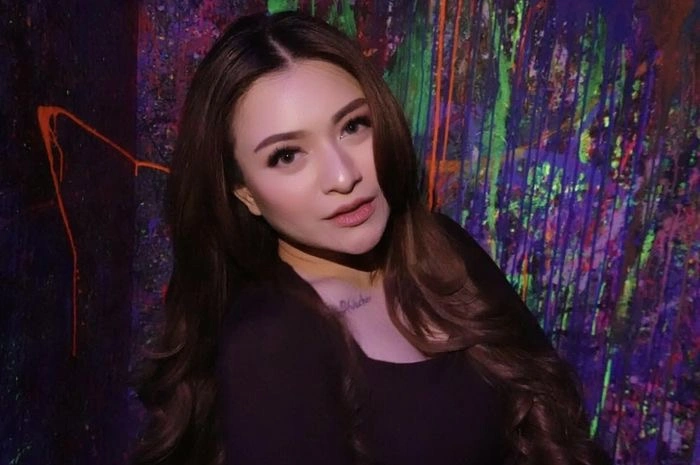 Nathalie Holscher (Instagram @nathalieholscher)