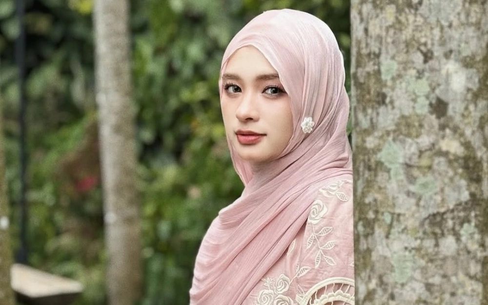 Inara Rusli.