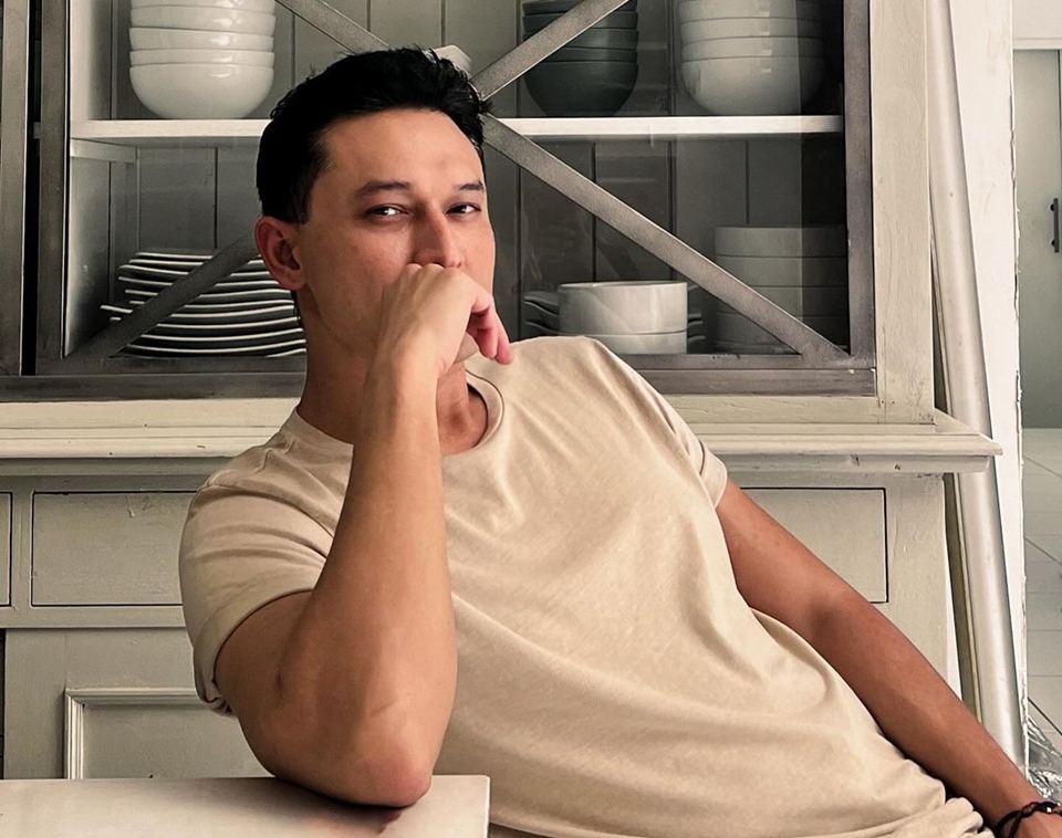 Artis Derita Autoimun - Indra Bruggman  [Instagram]