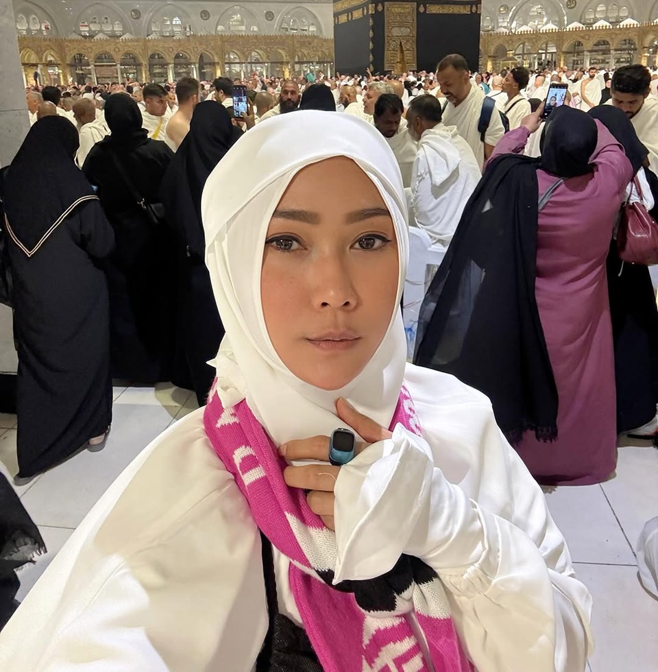Inul Daratista Umrah Untuk Penuhi Nazar [Instagram]