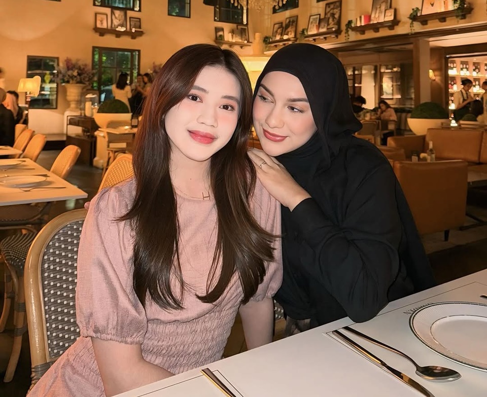 Momen Kedekatan Irish Bella Bareng Anak Sambung [Instagram]