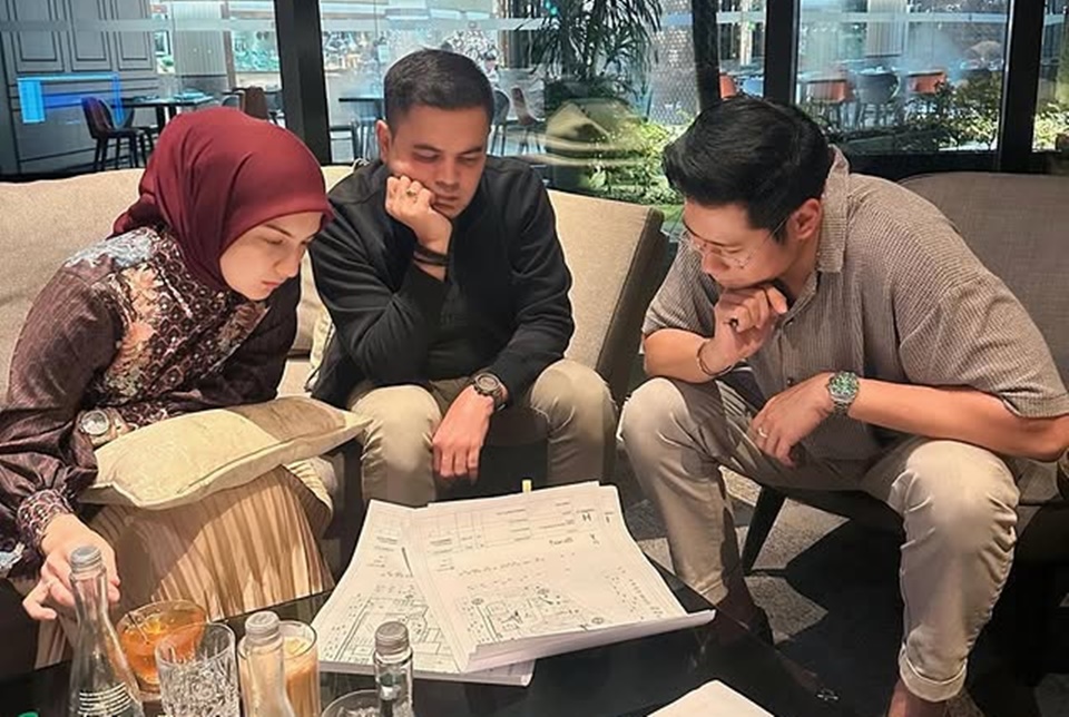 Irish Bella dan Haldy Sabri Konsultasi Pembangunan Rumah Baru [Instagram]