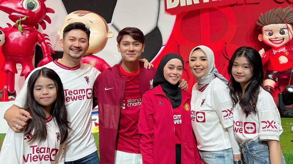 Hadiri Ultah Anak Lesti Kejora, Angga Wijaya dan Istri Bawa 2 Buket Uang Segede Gaban