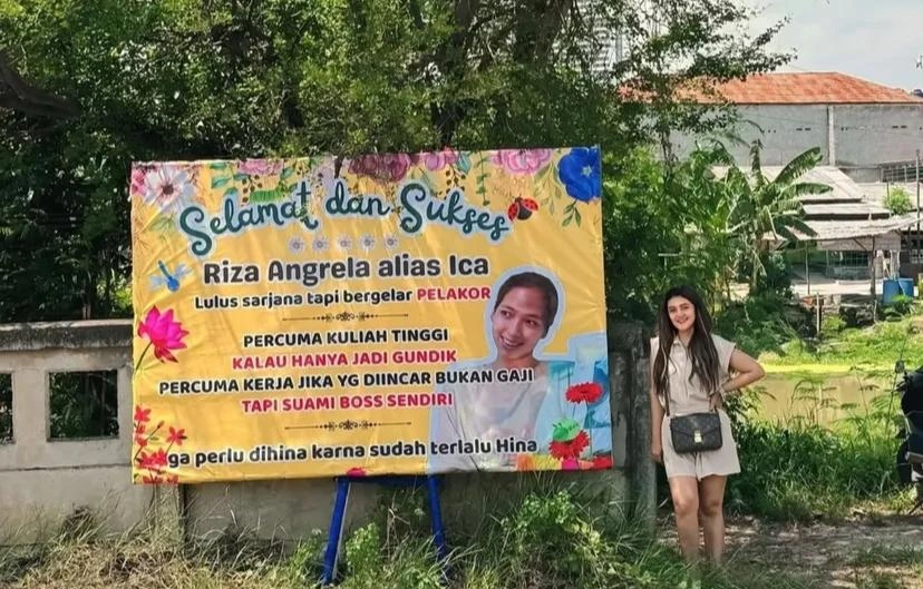 Istri Sah Kirimi Banner Besar Untuk Pelakor Instagram