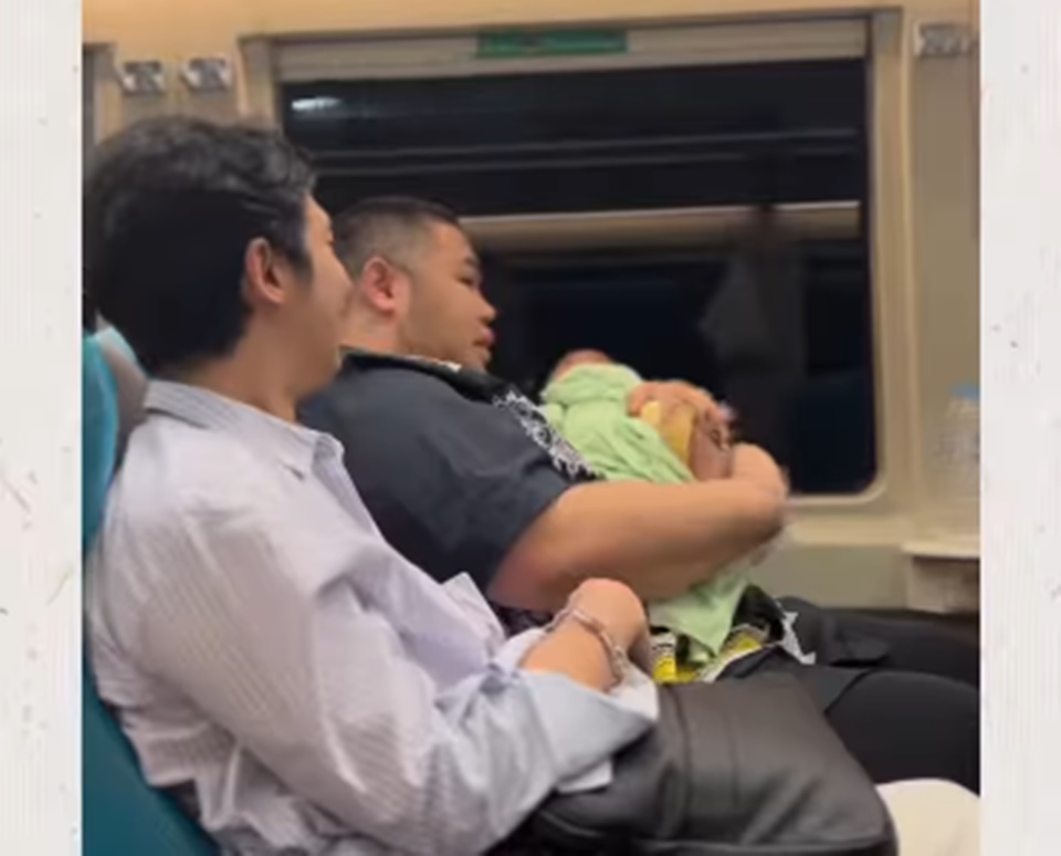 Ivan Gunawan Tiba-tiba Dititipi Bayi di Kereta [Instagram]