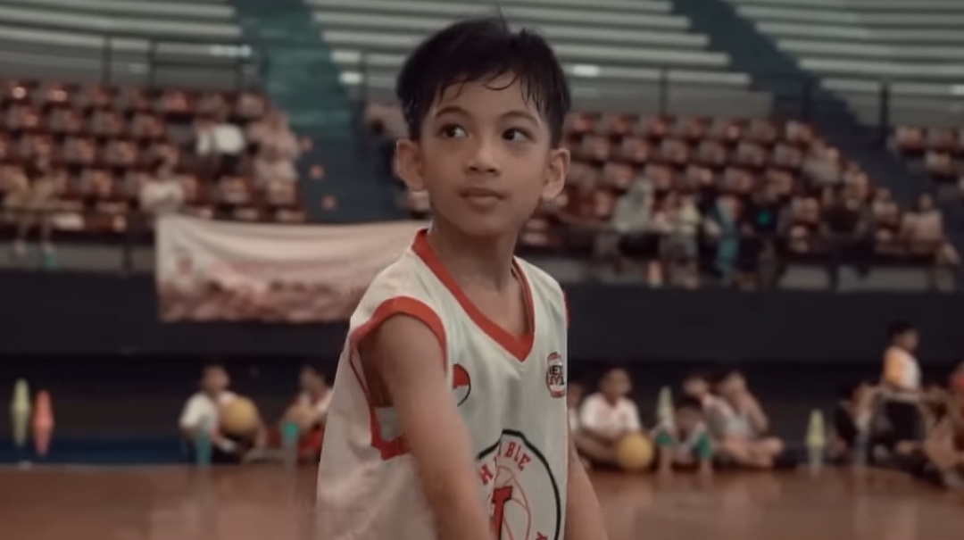 Lucunya Tingkah Jan Ethes Main Basket Eh Netizen Salfok Aksi Nyerobot Antrean