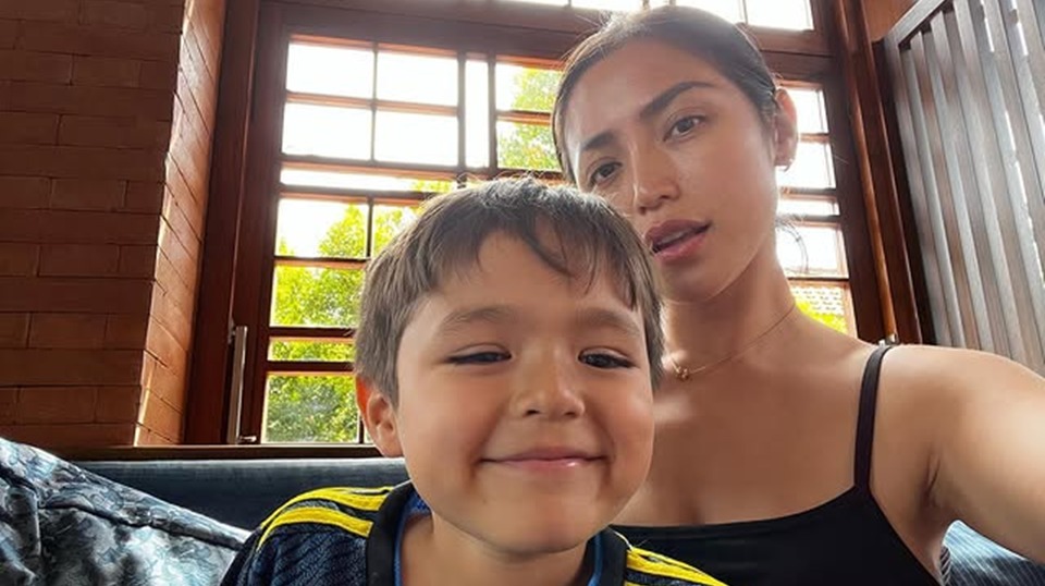 El Barack Anak Jessica Iskandar Buat Pricelist Syuting Ternyata Untuk Beli PC Rp118 Juta