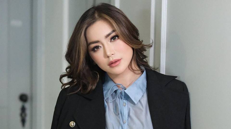 CSB Pelaku Penipuan Terhadap Jessica Iskandar Dijatuhi Vonis 2,5 tahun penjara