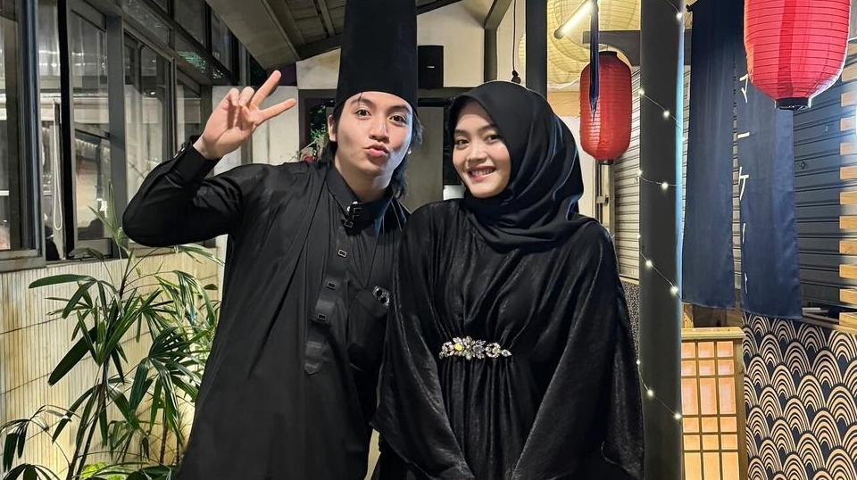 Jeffry Reksa 'Cium' Putri Delina, Netizen Gemas: Halalin!