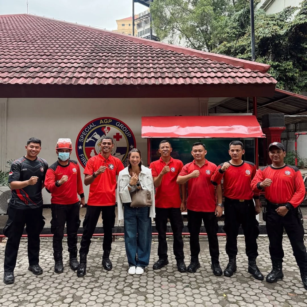 Jennifer Bachdim [Instagram]