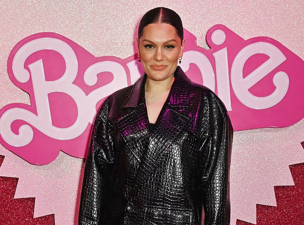 Jessie J Tunda Tur Karena Jalani Operasi Kedua Kanker Payudara