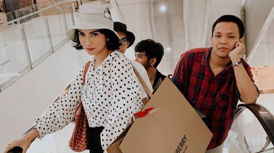 Bebas Penjara, Joddy Sopir Mendiang Vanessa Angel Pamer Ziarah Makam Bosnya