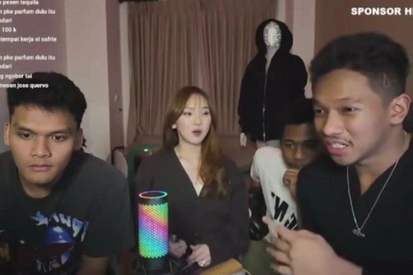 Jule Dan Safrie Ramadhan Di Live Streaming Instagram