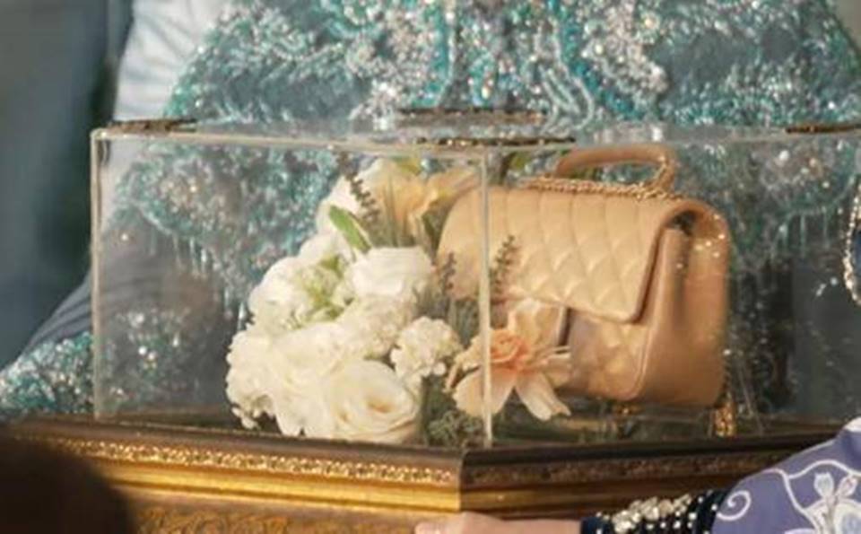 Tas Chanel Seserahan Thariq Halilintar ke Aaliyah Massaid Harganya Tembus  Rp114 Juta