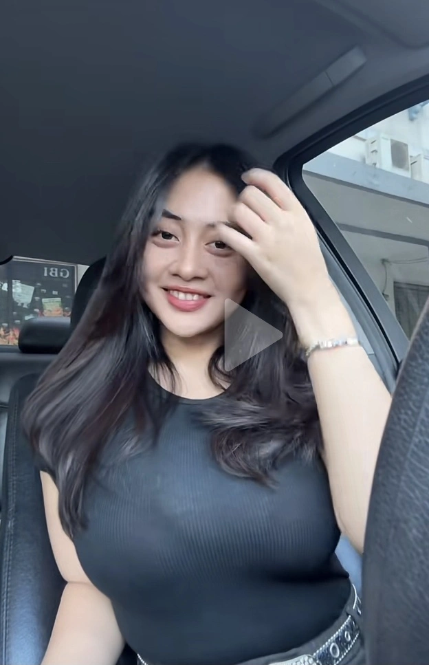 Kara Saat Joget Dalam Mobil [Tiktok]