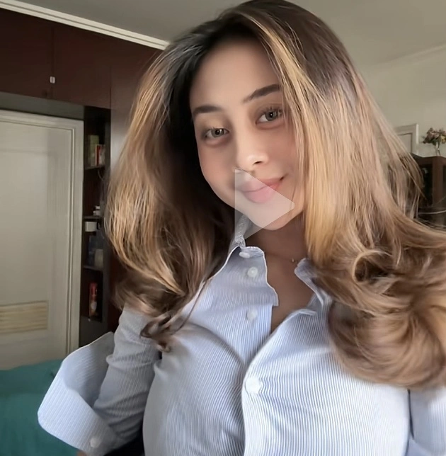 Kara Tiktoker Seksi 1 [Tiktok]