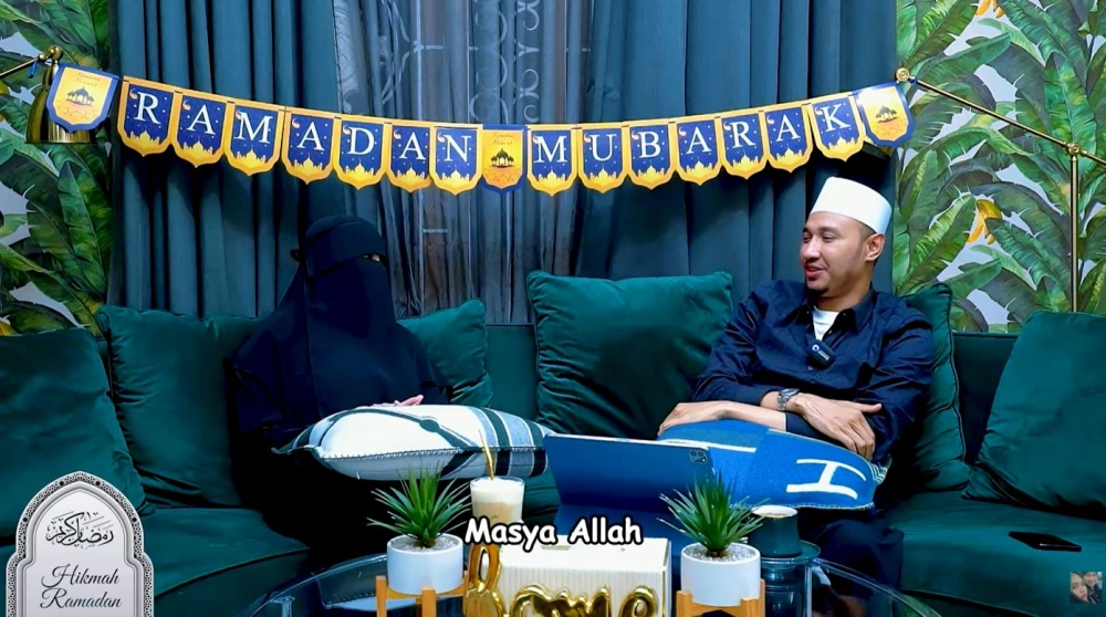 Kartika Putri Muncul Lagi Usai Setahun Bercadar [sumber: Youtube Kartika Putri Official]