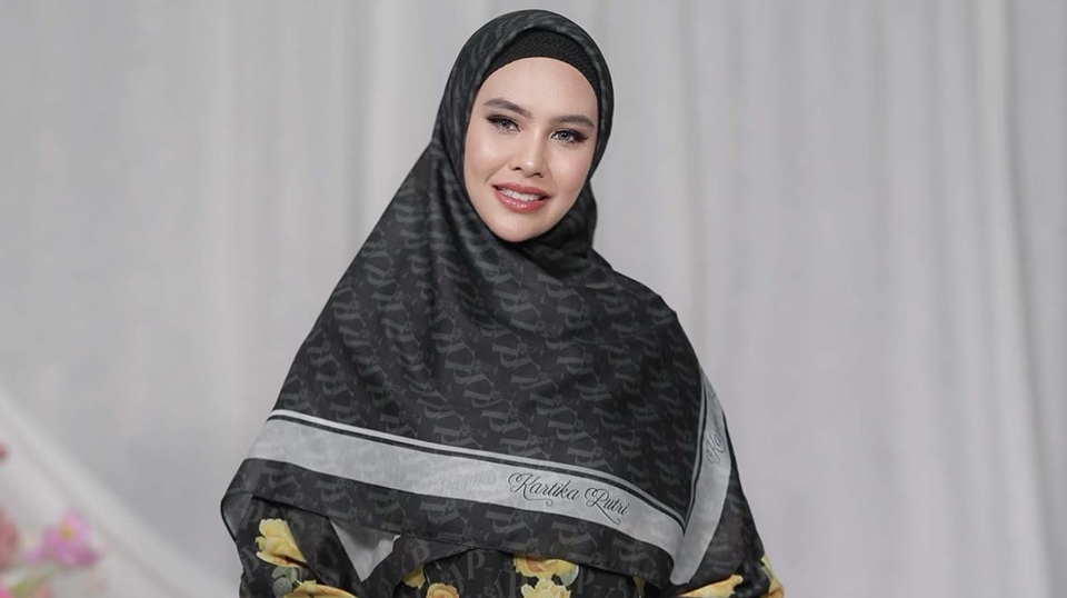 Sosok Berjasa Dalam Keislaman Ruben Onsu - Kartika Putri [Instagram]