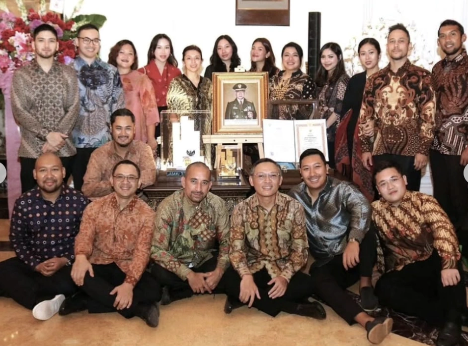 Keluarga Besar Soeharto Syukuran Penetapan Soeharto Menjadi Pahlawan. [Instagram]