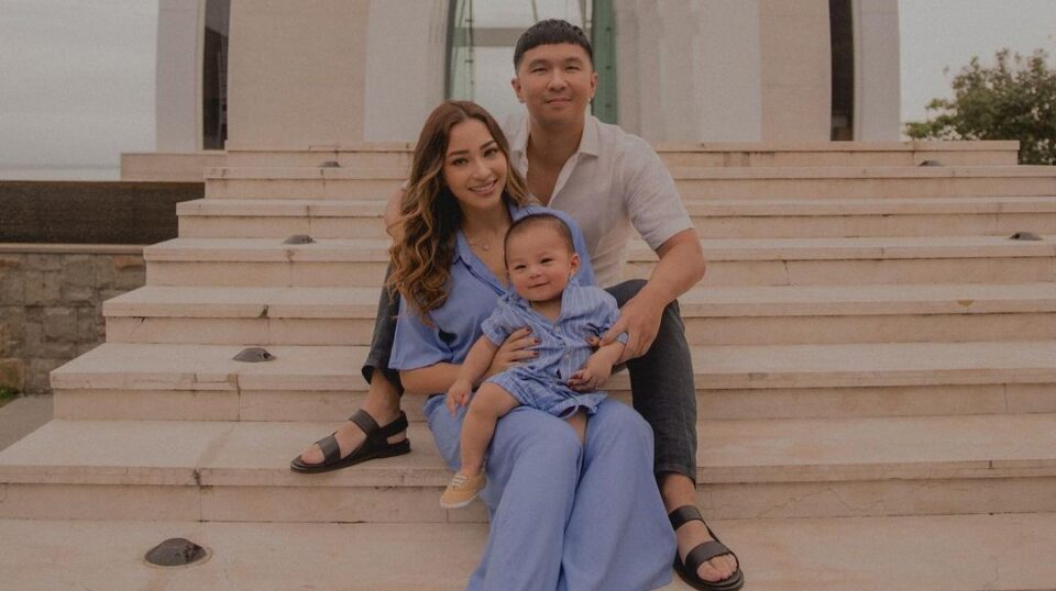 Nikita Willy Biasakan Issa Baca Doa sebelum Baca Dongeng Pengantar Tidur