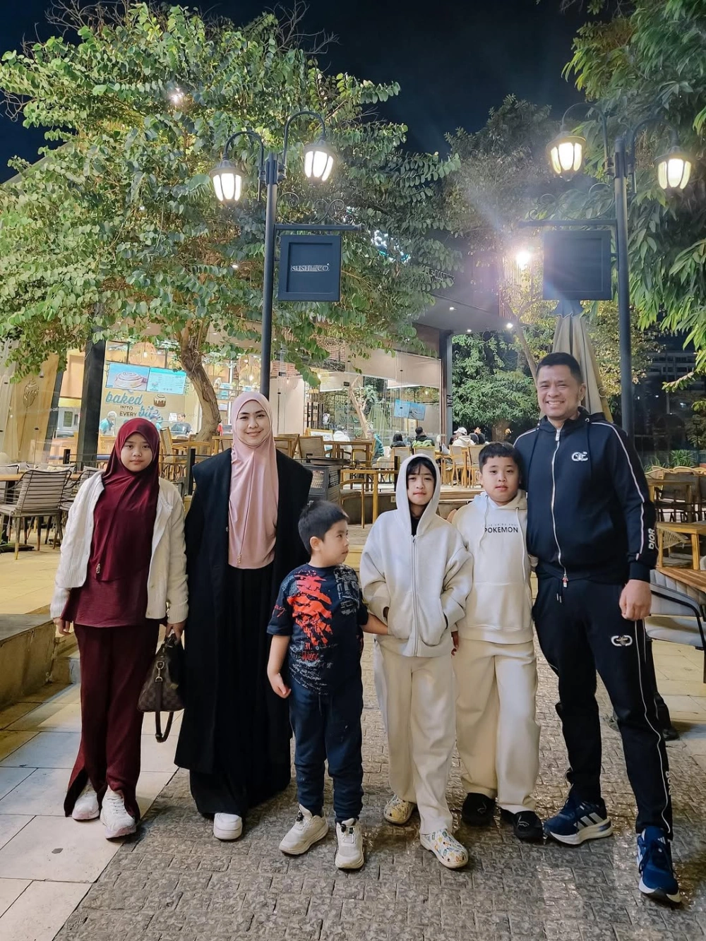 Keluarga Oki Setiana Dewi [Sumber: Instagram]