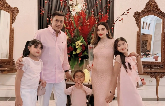 Keluarga Teuku Rafli Dan Nourah Sheivirah [Sumber: Instagram]