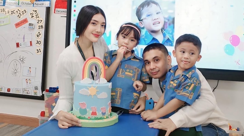 Curhat Raditya Dika Dikira Pengangguran Oleh Anak Sendiri