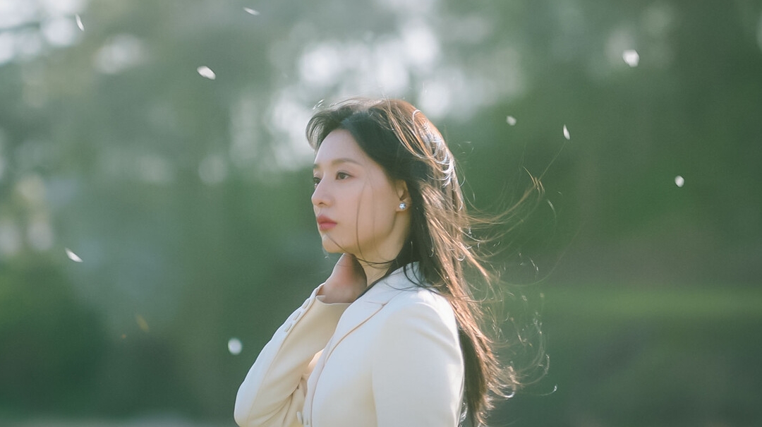 Kim Ji Won Dijuluki Malaikat saat Hadapi Kekacauan di Bandara