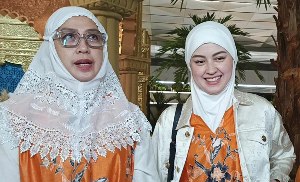 Kimberly Ryder akan umrah bersama ibu. (Indopop/Raka)