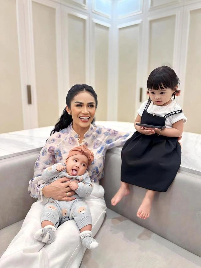 Krisdayanti Dan Ameena Instagram Krisdayantilemos