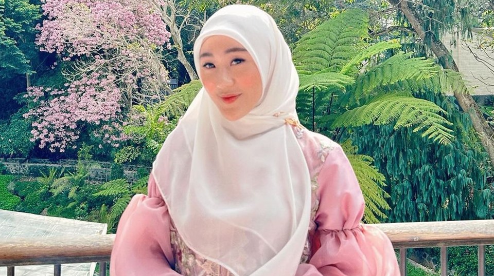 Larissa Chou Ikut Rayakan Natal, Tapi Ogah Lakukan Ini