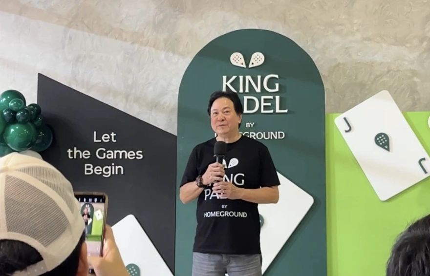 Legenda Bulutangkis Indonesia Lim Swie King di peresmian King Padel Kemang