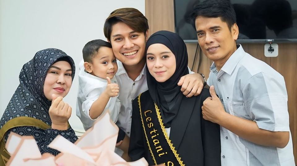 Lesti Kejora Bareng Keluarga [Instagram]