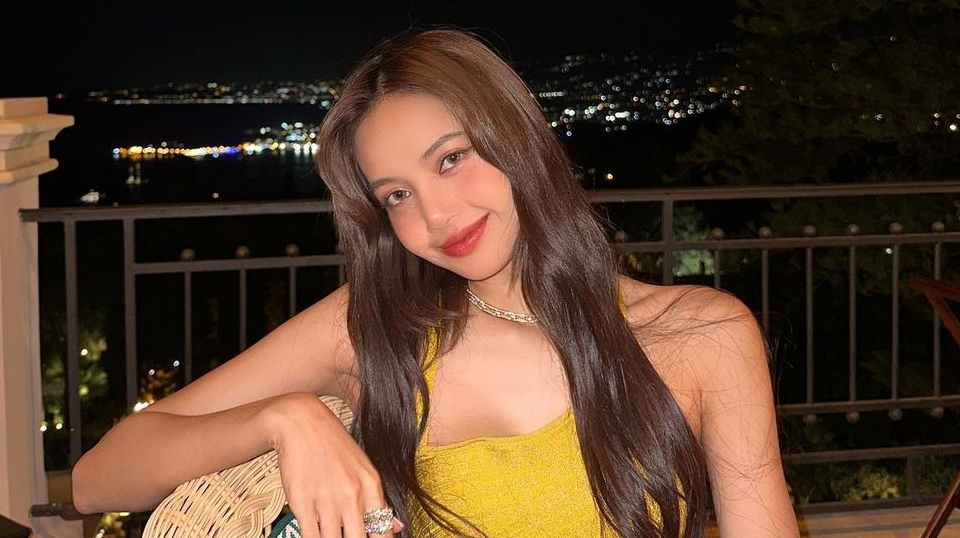 Lisa BLACKPINK Kirim Hadiah ke Konser Ibu Frederic Arnault Bukti Hubungan Makin Go Public