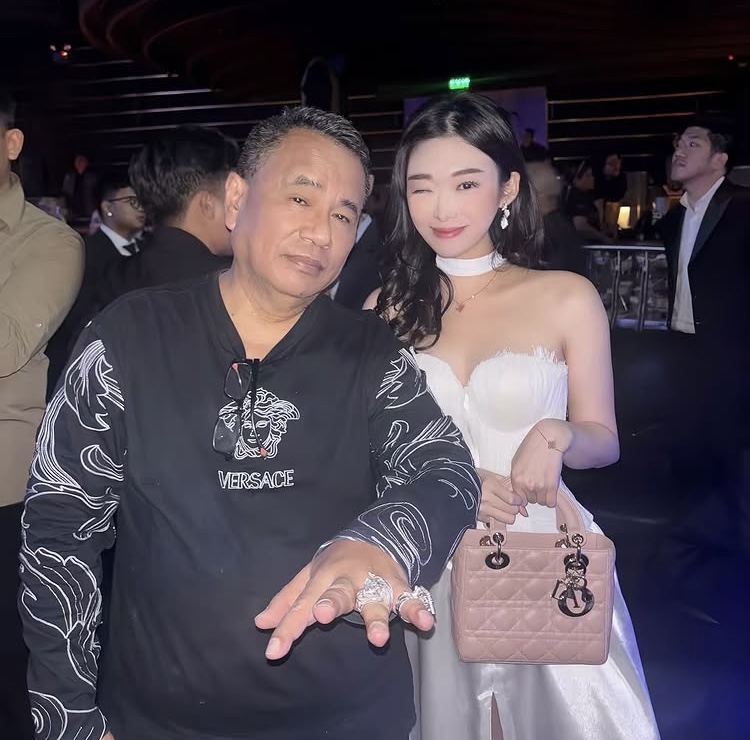 Livy Renata Bersama Hotman Paris (Instagram)